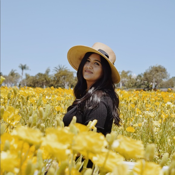 Meet your Posher, Nathalia - Picture 2 of 2